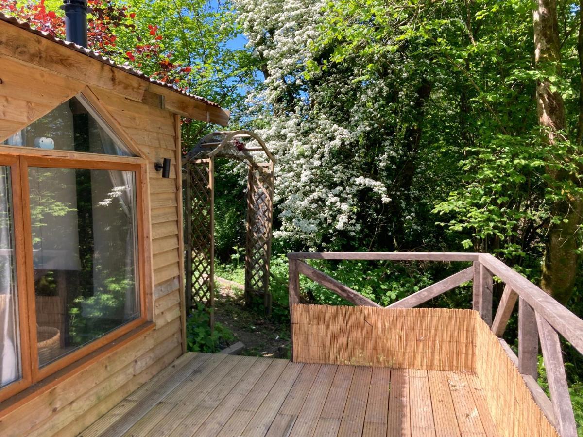 Honey Bee Cabin Llandysul